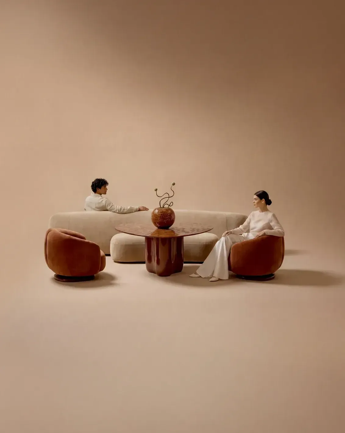 05 divano convivium con modelli 2026 04 17 151322 cglk